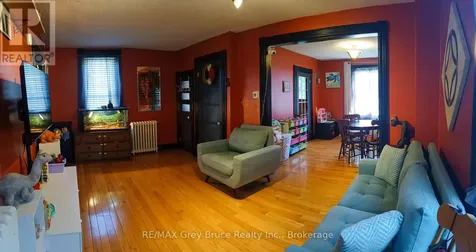 499 16th Street Owen Sound ON N4K 4A5