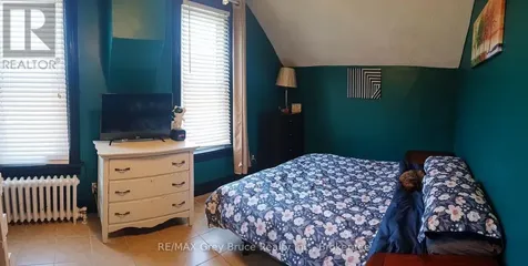 499 16th Street Owen Sound ON N4K 4A5