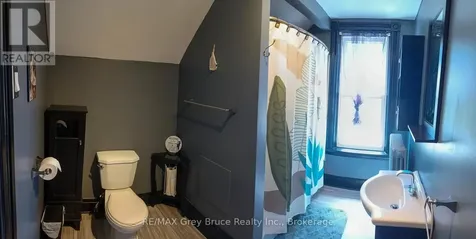 499 16th Street Owen Sound ON N4K 4A5