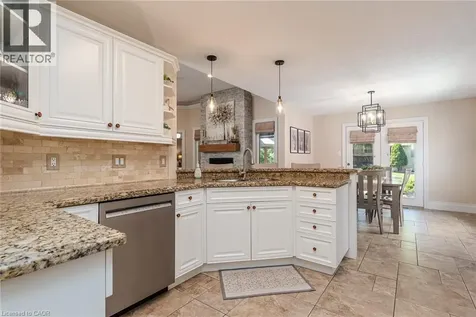 294 Fallowfield Drive Kitchener ON N2C 2T8