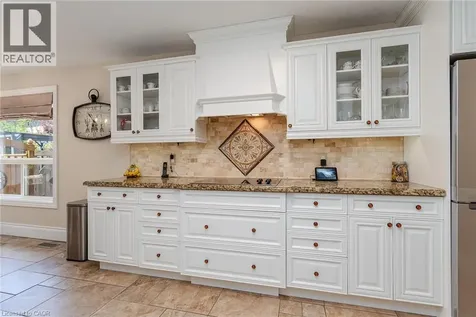294 Fallowfield Drive Kitchener ON N2C 2T8