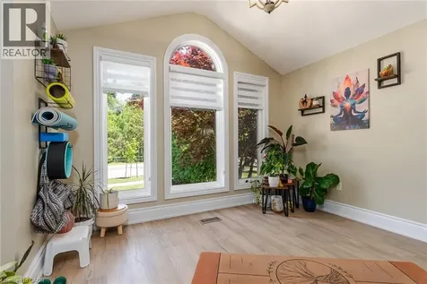 294 Fallowfield Drive Kitchener ON N2C 2T8