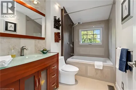 493 Ridge Road East Grimsby ON L3M 0K5