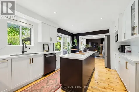 10 Forsythe Drive Uxbridge ON L9P 1V7