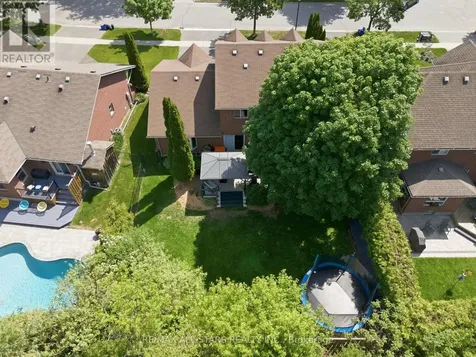 10 Forsythe Drive Uxbridge ON L9P 1V7