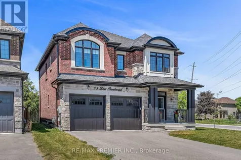 25 Low Boulevard Uxbridge ON L9P 1W7