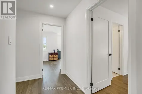 25 Low Boulevard Uxbridge ON L9P 1W7