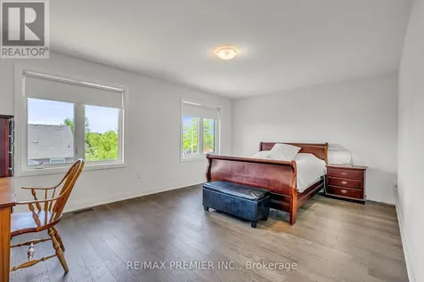 25 Low Boulevard Uxbridge ON L9P 1W7