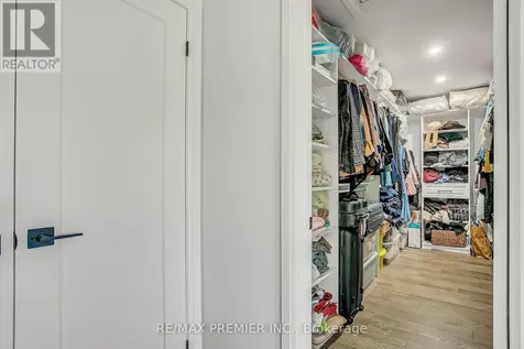 25 Low Boulevard Uxbridge ON L9P 1W7