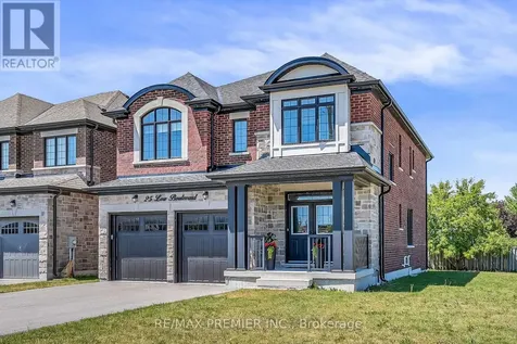 25 Low Boulevard Uxbridge ON L9P 1W7
