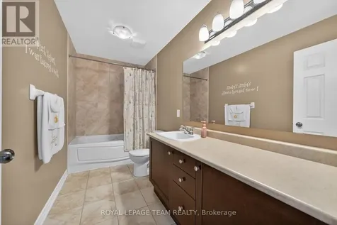 336 Glenbrae Avenue Ottawa ON K2W 0C2
