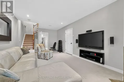 336 Glenbrae Avenue Ottawa ON K2W 0C2