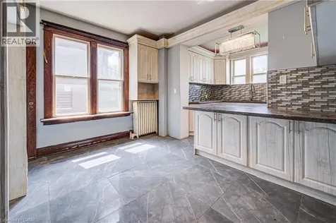59 Irvin Street Kitchener ON N2H 1K7
