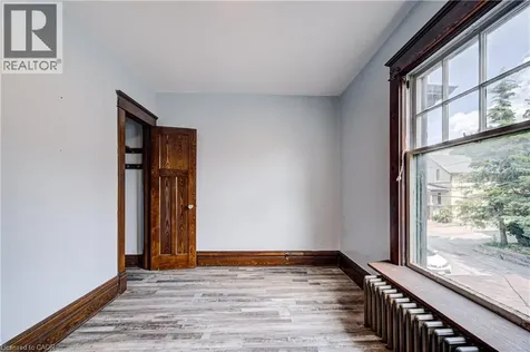 59 Irvin Street Kitchener ON N2H 1K7