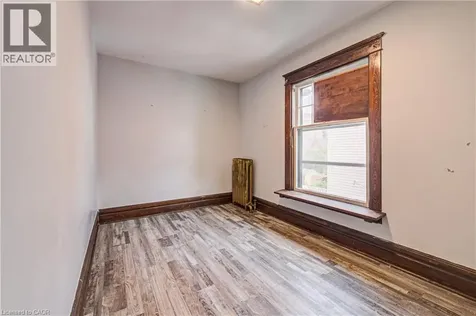 59 Irvin Street Kitchener ON N2H 1K7