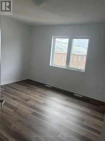 228 Greer Street Barrie ON L9J 0B7