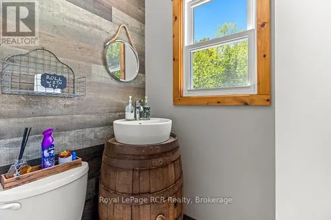 558156 4 Corners North Owen Sound ON N4K 5W4