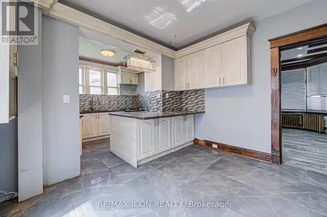 59 Irvin Street Kitchener ON N2H 1K7