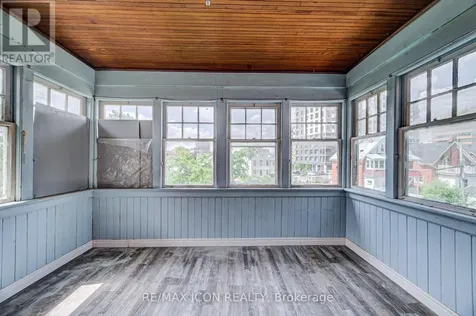59 Irvin Street Kitchener ON N2H 1K7