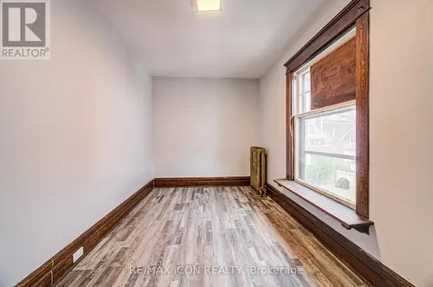 59 Irvin Street Kitchener ON N2H 1K7
