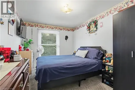 17 Hallmark Street Brantford ON N3P 1A6