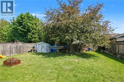 17 Hallmark Street Brantford ON N3P 1A6