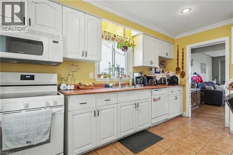 17 Hallmark Street Brantford ON N3P 1A6