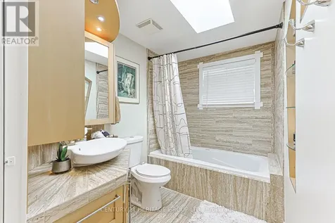 31 Mitchell Avenue Whitchurch-stouffville ON L4A 7X3