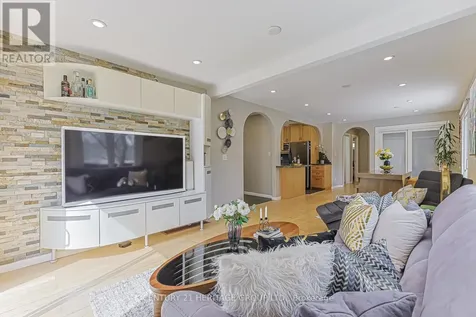 31 Mitchell Avenue Whitchurch-stouffville ON L4A 7X3