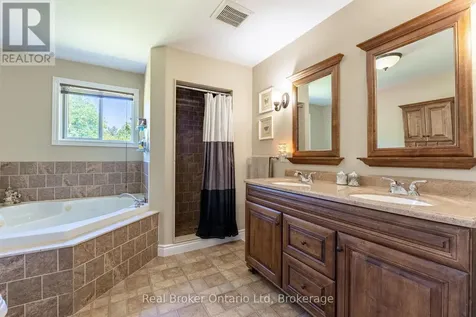 1032 Cameron Street Innisfil ON L0L 1W0
