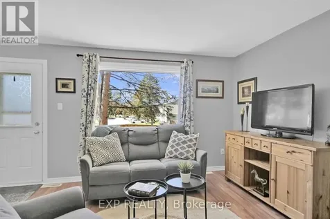 204 Cattail Way Ottawa ON K1E 2C6