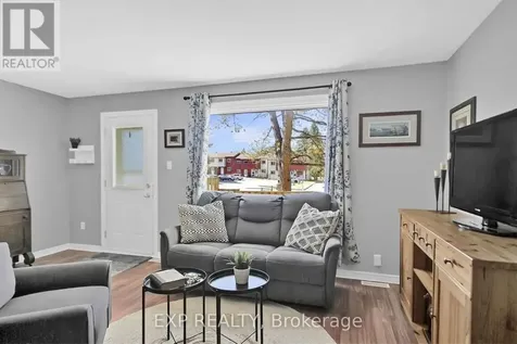 204 Cattail Way Ottawa ON K1E 2C6