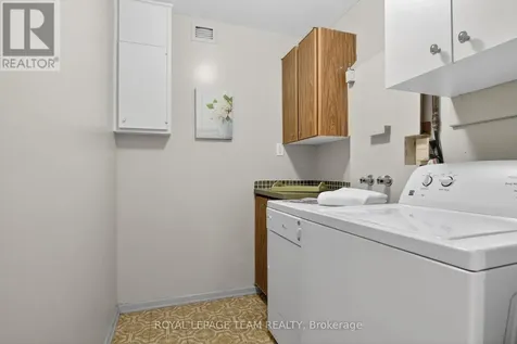 373 Laurier Avenue East Ottawa ON K1N 8X6