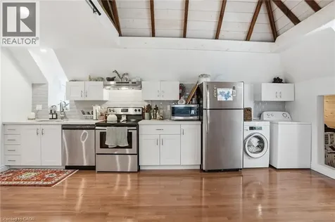 137 Sherman Avenue South Hamilton ON L8M 2R1