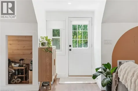 137 Sherman Avenue South Hamilton ON L8M 2R1