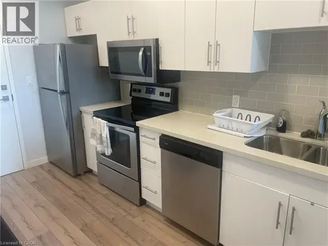 690 King Street West Kitchener ON N2H 5L8