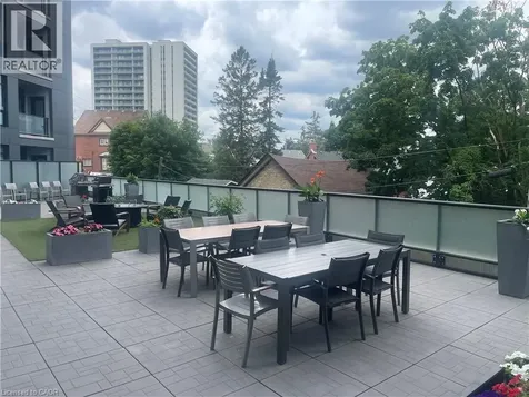 690 King Street West Kitchener ON