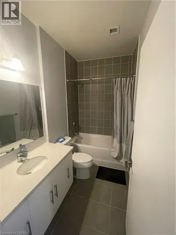 690 King Street West Kitchener ON N2H 5L8