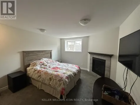 505 Manhattan Court Russell ON K4R 0G1