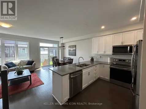 505 Manhattan Court Russell ON K4R 0G1