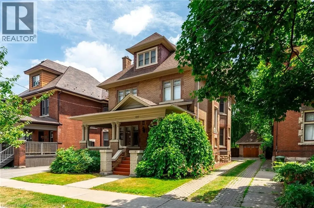 137 Sherman Avenue South Hamilton ON L8M 2R1