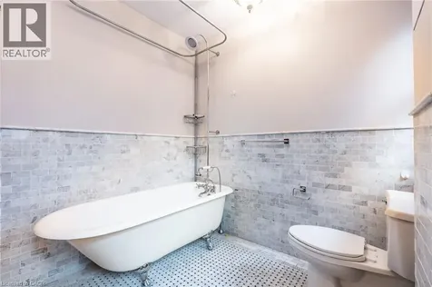 137 Sherman Avenue South Hamilton ON L8M 2R1