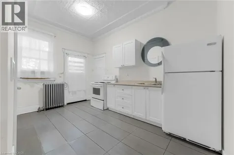 1371 Main Street East Hamilton ON L8K 1B8