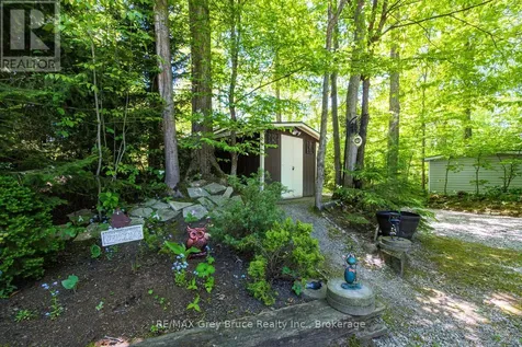 112 Symon Avenue South Bruce Peninsula ON N0H 2T0