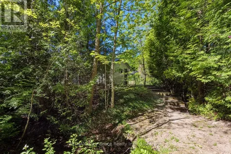 112 Symon Avenue South Bruce Peninsula ON N0H 2T0