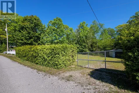 112 Symon Avenue South Bruce Peninsula ON N0H 2T0
