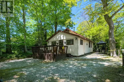 112 Symon Avenue South Bruce Peninsula ON N0H 2T0