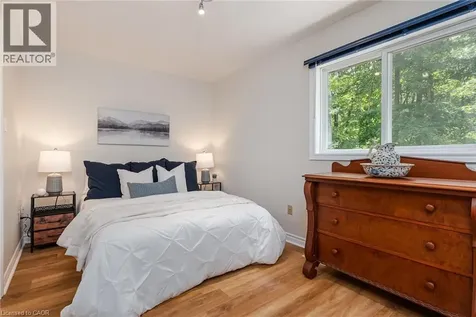 128 Eby Crescent New Hamburg ON N3A 1Z2