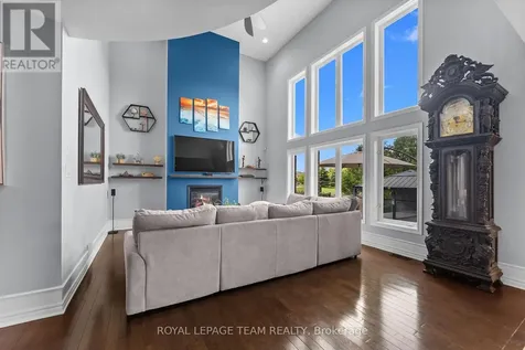 508 Dusty Miller Crescent Ottawa ON K1V 2K1
