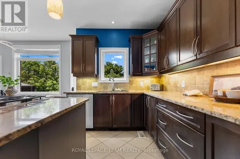 508 Dusty Miller Crescent Ottawa ON K1V 2K1